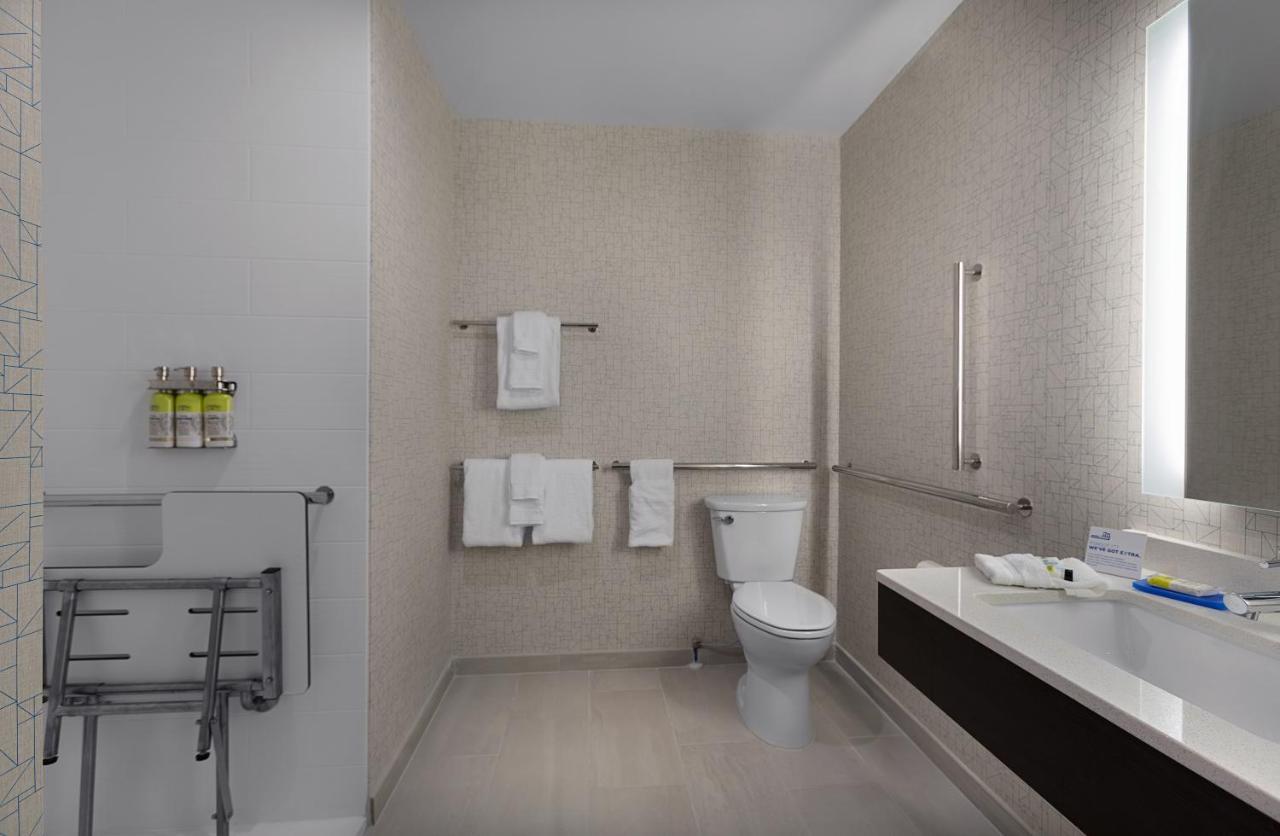 Holiday Inn Express - Lake Park, An Ihg Hotel Phòng bức ảnh